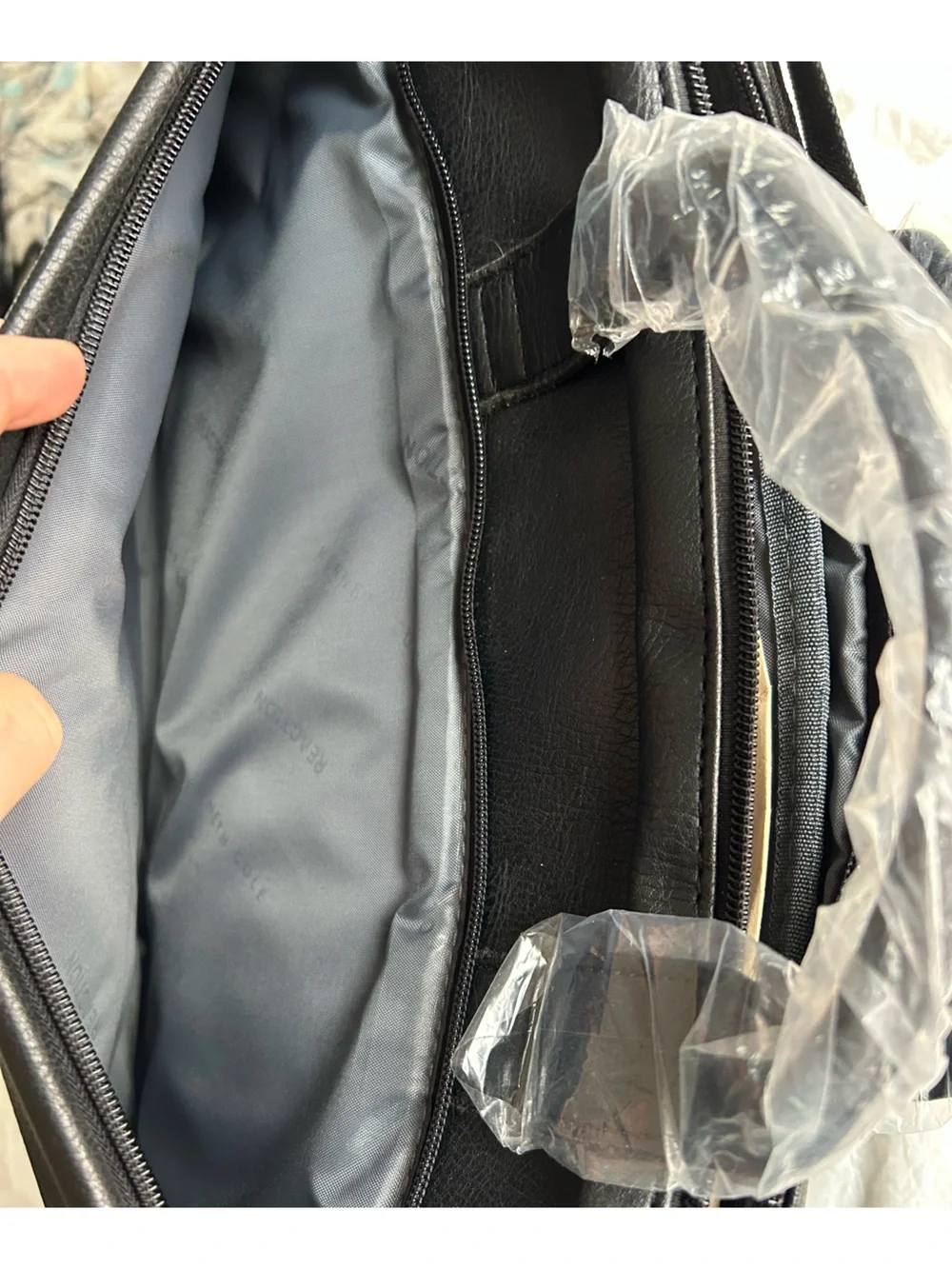 NWT Kenneth Cole Reaction Black Laptop Brief Case w/Carry Strap and Handles.